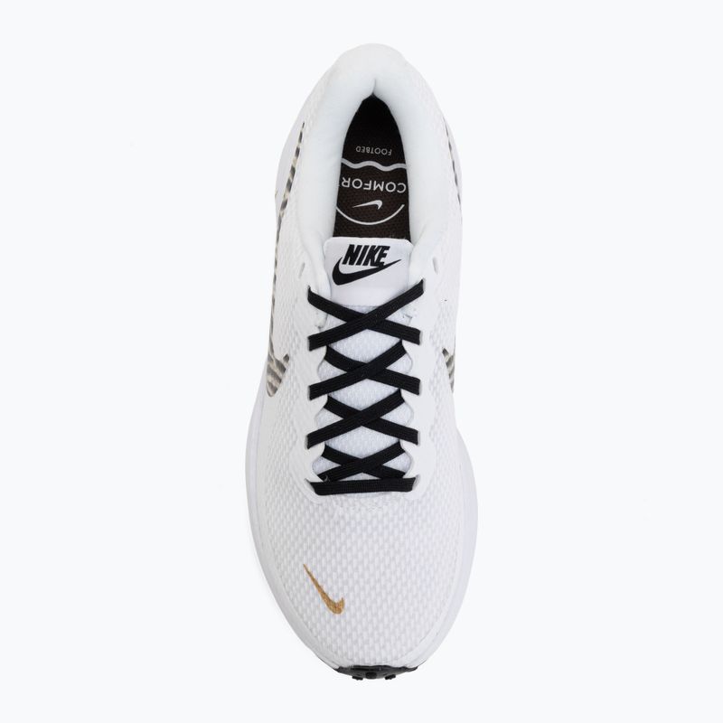 Women's running shoes Nike Revolution 8 white/metallic gold/black 5