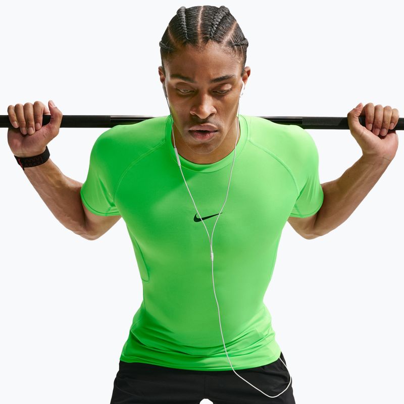 Men's training T-shirt Nike Pro Dri-Fit Tight Fitness green strike/black 6