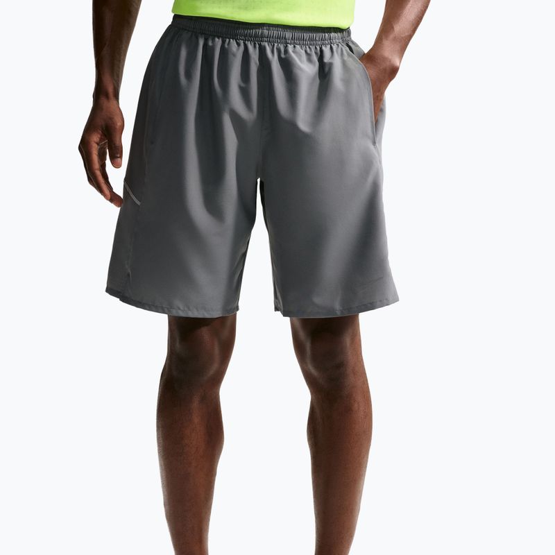 Men's running shorts Nike Miler Dri-Fit 9" smoke grey/smoke grey 5