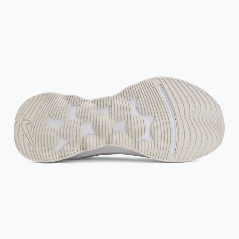 Women's shoes Nike Motiva 2 white/chalk/sail 4