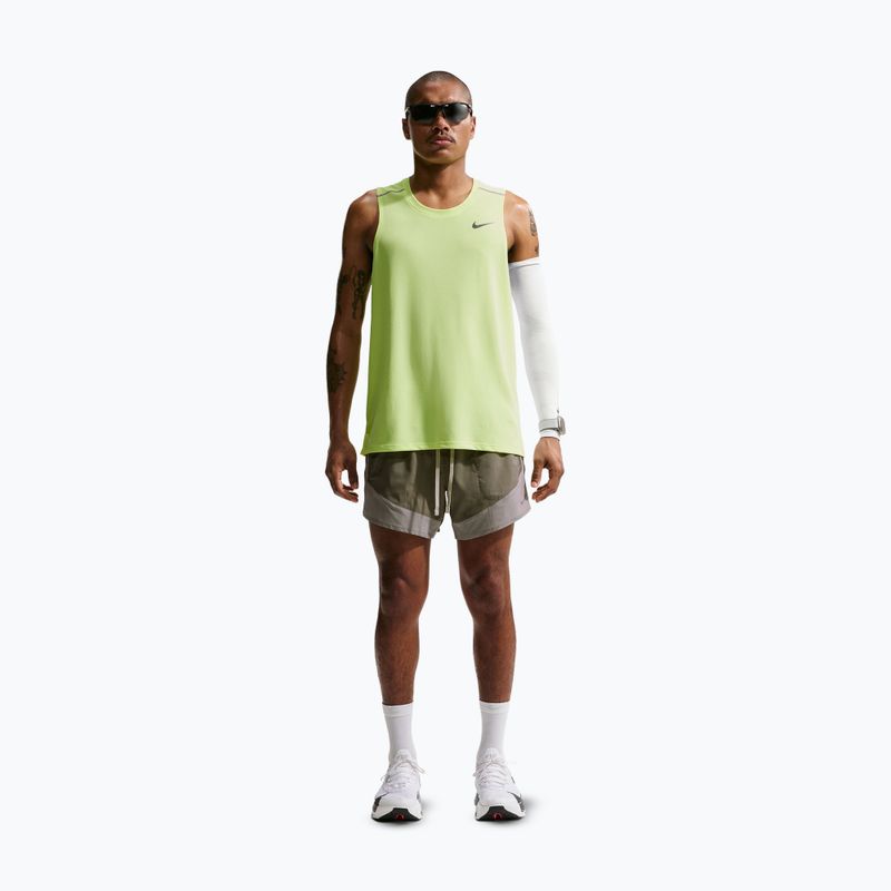 Men's running shorts Nike Stride Dri-Fit Brief-Lined 5" light army/spruce fog 2