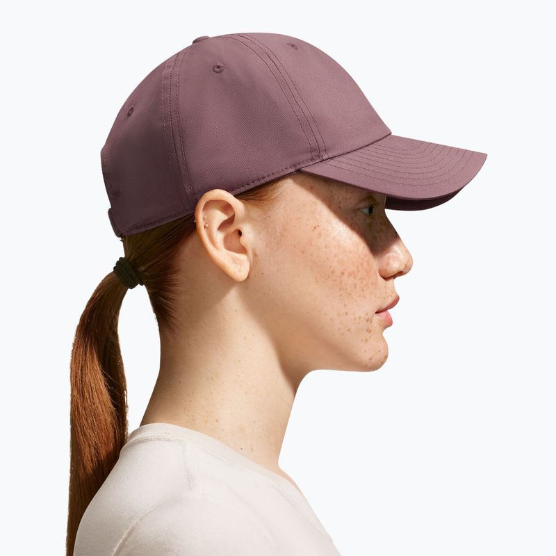 Baseball cap Nike Dri-Fit Club Unstructured Metal Swoosh tattoo/metallic silver 5