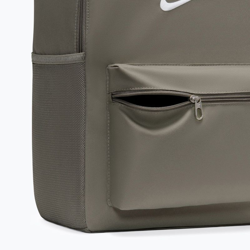 Urban backpack Nike Heritage 23 l light army/white 6
