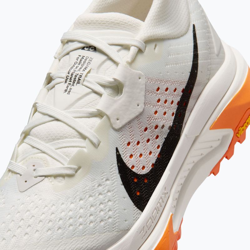 Women's running shoes Nike ACG Zegama summit white/phantom/safety orange/black 3