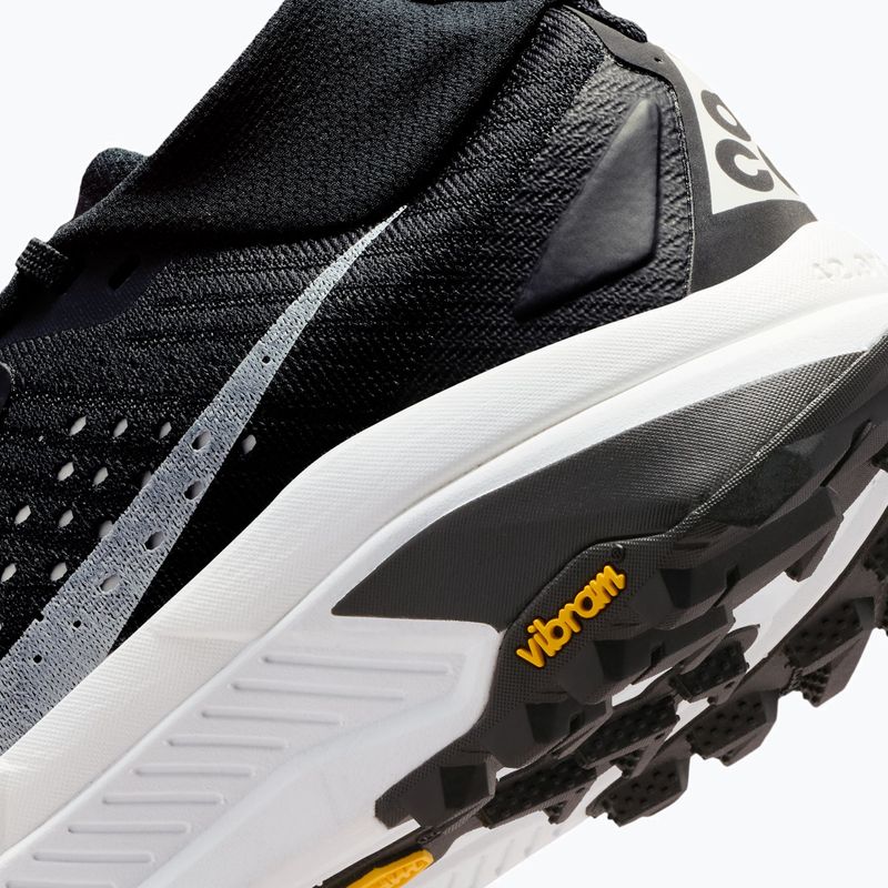 Women's running shoes Nike ACG Zegama black/safety orange/summit white 4