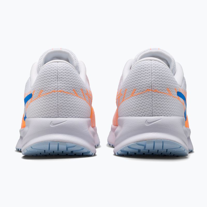 Men's running shoes Nike Run Defy white/topaz gold/blue crystal 4