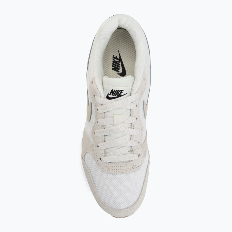 Women's shoes Nike MD Runner 2 SE coconut milk/black/linen/sail 5
