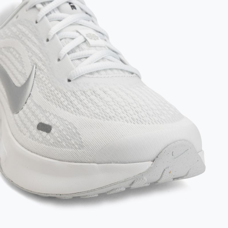 Men's running shoes Nike Journey Run summit white/black/white/metallic silver 7