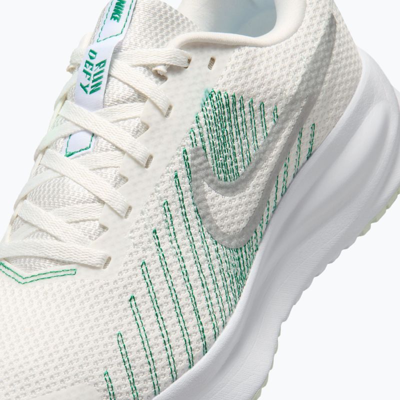Women's running shoes Nike Run Defy summit white/white/metallic silver 3