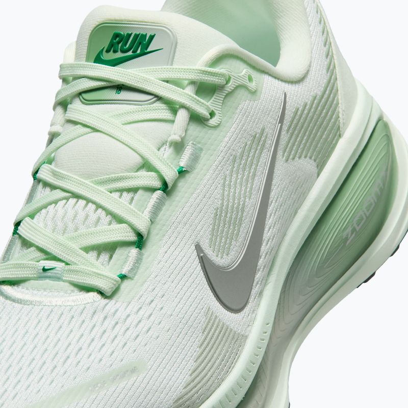 Women's running shoes Nike Vomero 18 barely green/steam/metallic silver 3