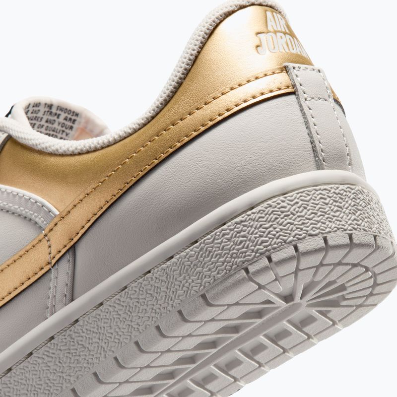 Women's shoes Air Jordan Skyline Low swan/black/metallic gold 4