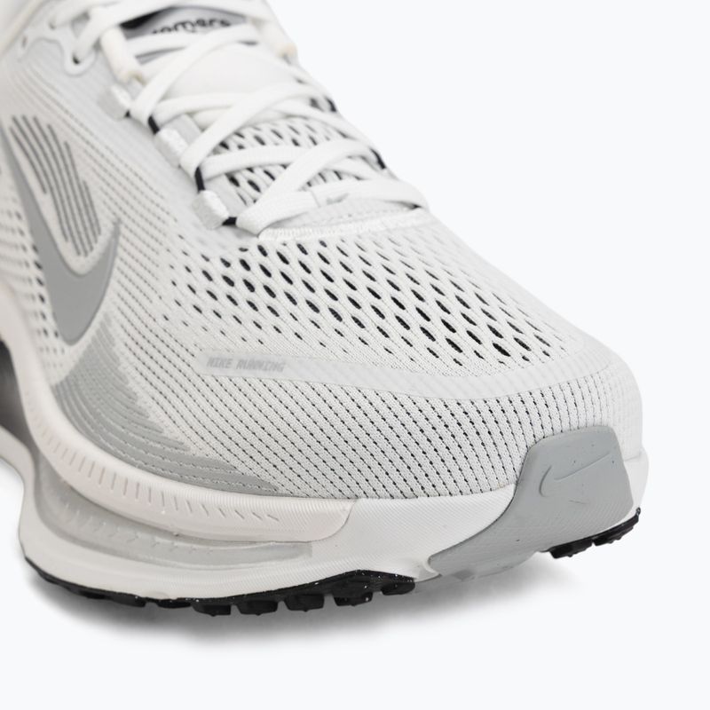 Men's running shoes Nike Vomero 18 summit white/metallic silver-black 7
