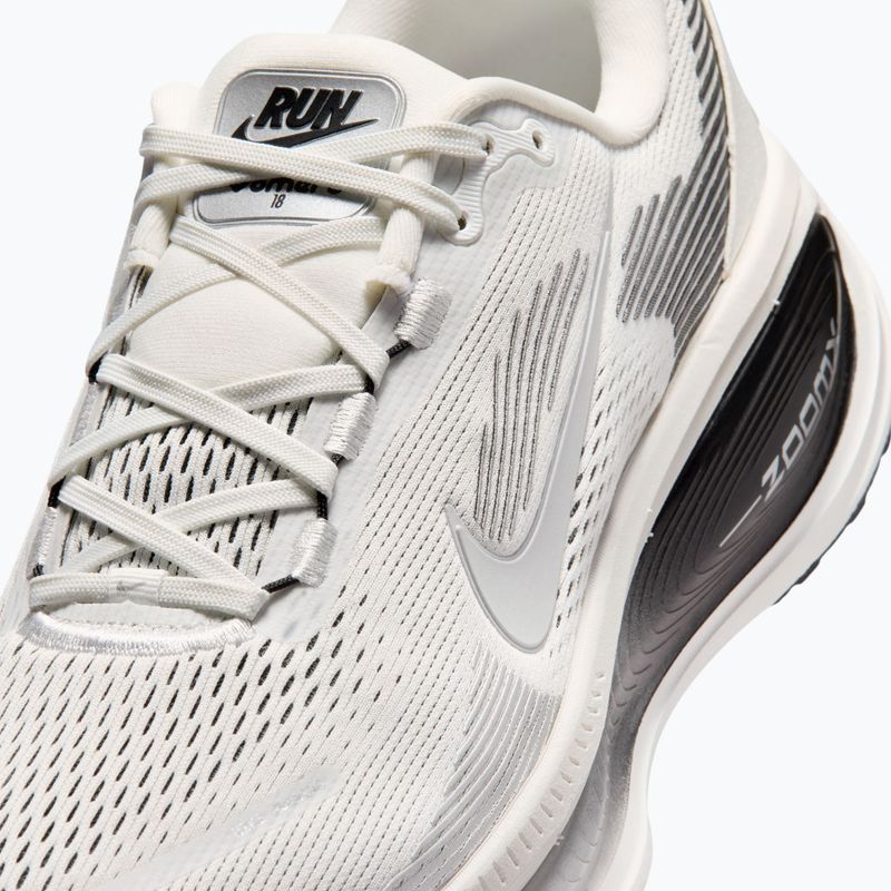 Men's running shoes Nike Vomero 18 summit white/metallic silver-black 3