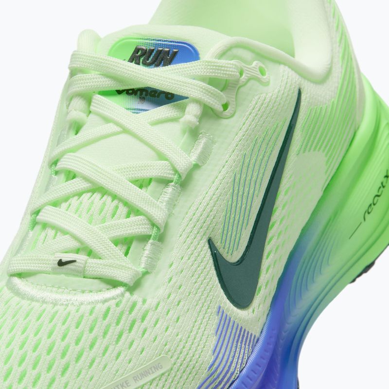Running shoes Nike Vomero 18 volt tint/black spruce 3
