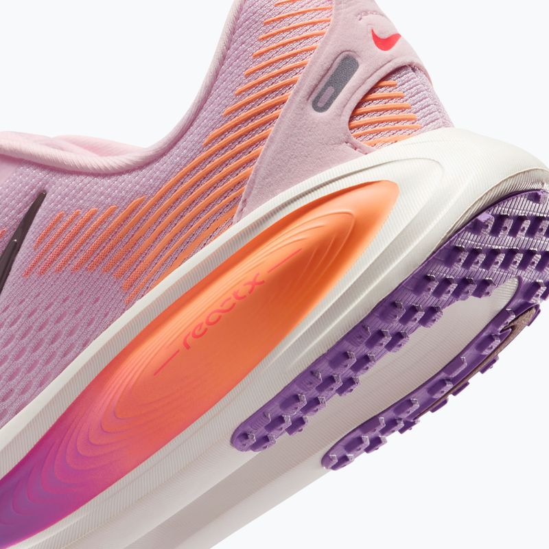 Running shoes Nike Vomero 18 pink foam/bright violet/sail/tattoo 4