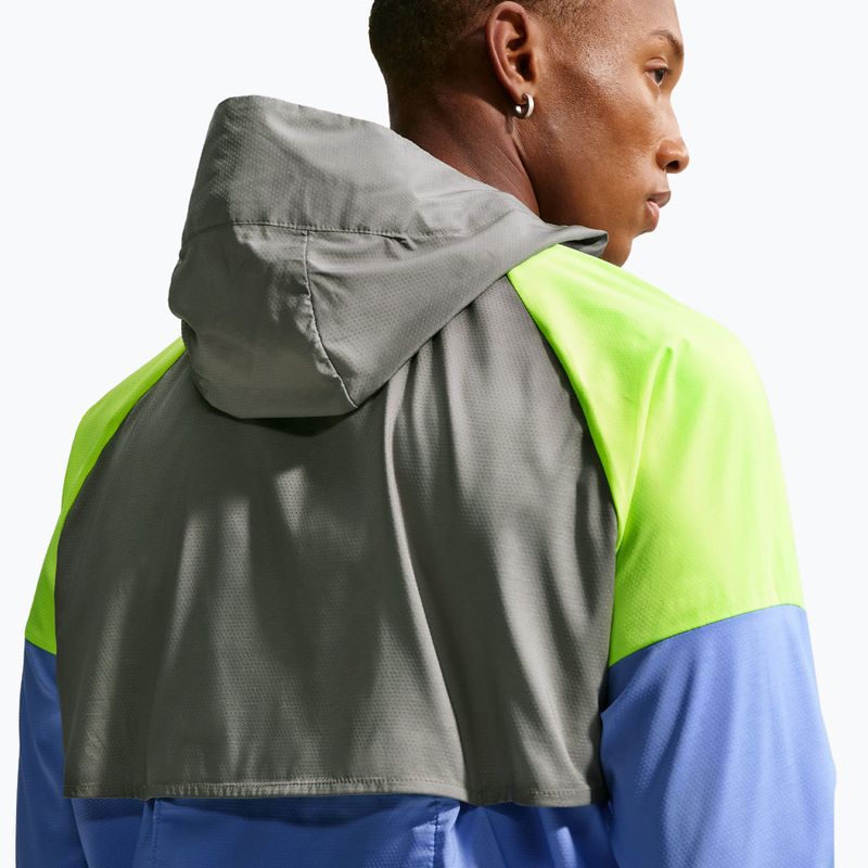 Men's running jacket Nike Impossibly Light Windrunner royal pulse/smoke grey/volt ice 6