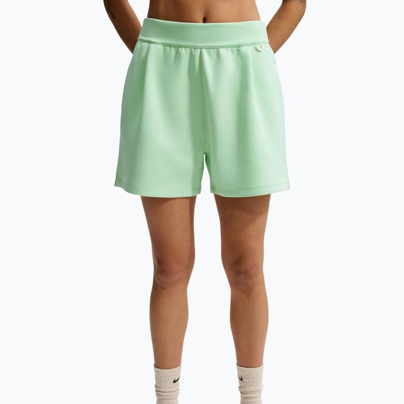 Women's training shorts Nike 24.7 ImpossiblySoft cucumber calm/illusion green