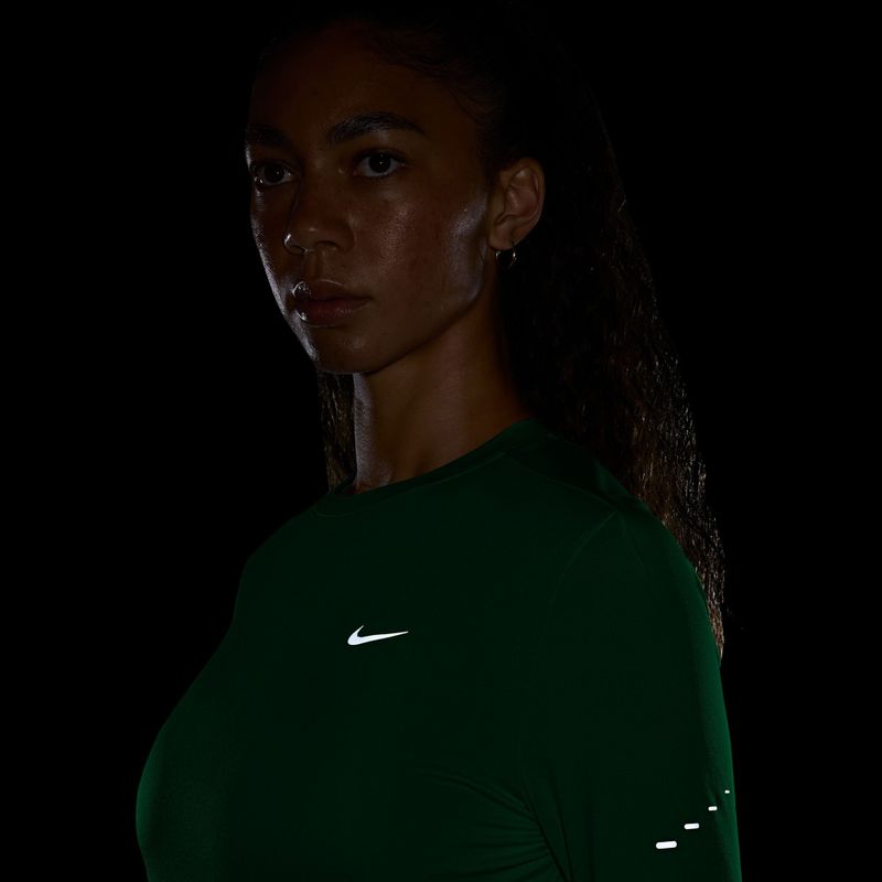 Women's running longsleeve Nike Swift Dri-FIT UV illusion green 4