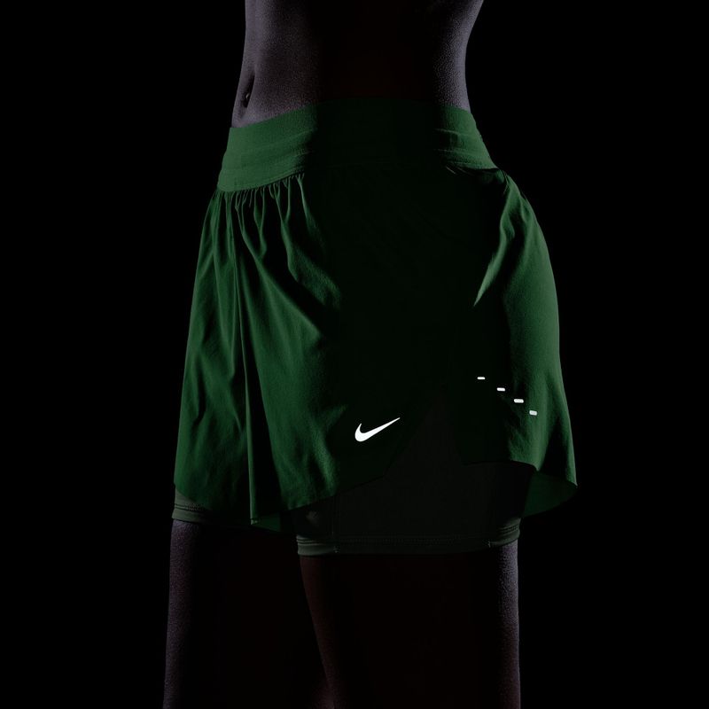 Women's running shorts Nike Swift Mid-Rise 2in1 illusion green 8