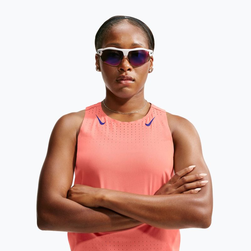 Women's running shirt Nike AeroSwift atomic pink/old royal 4