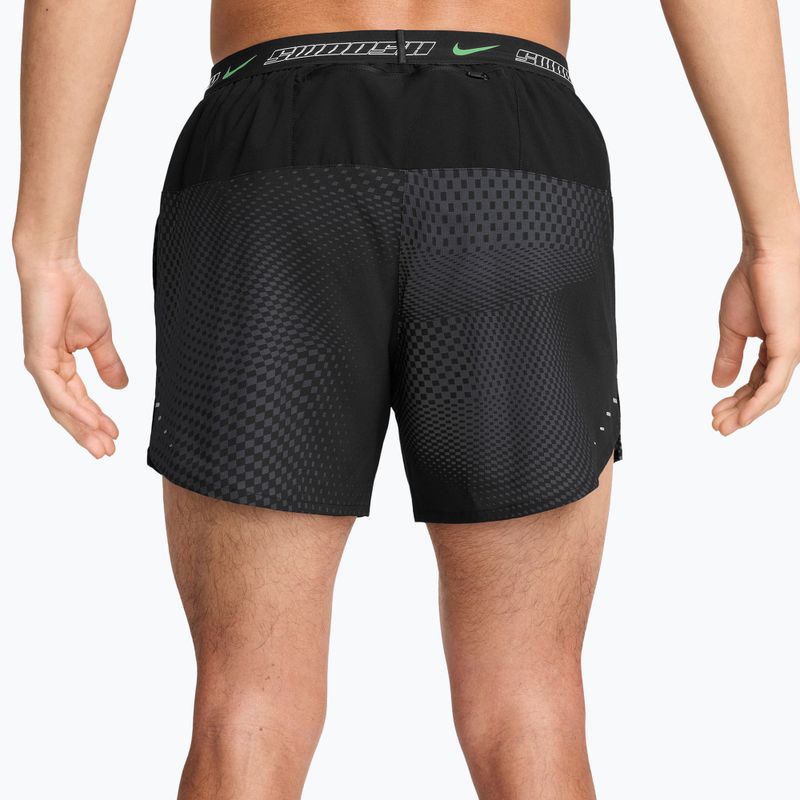 Men's running shorts Nike Stride black 2