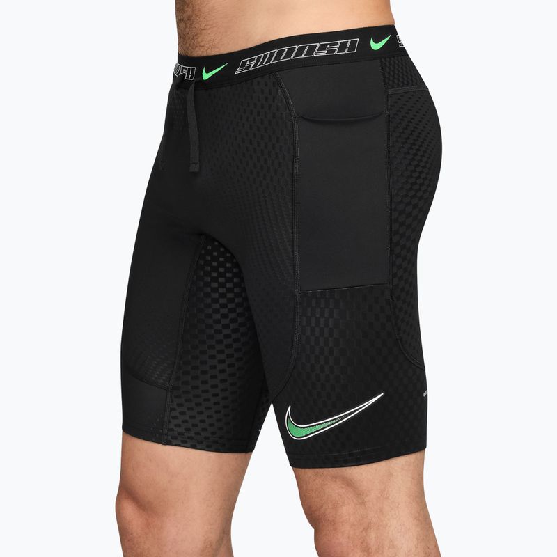 Men's running shorts Nike Stride black/illusion green 3