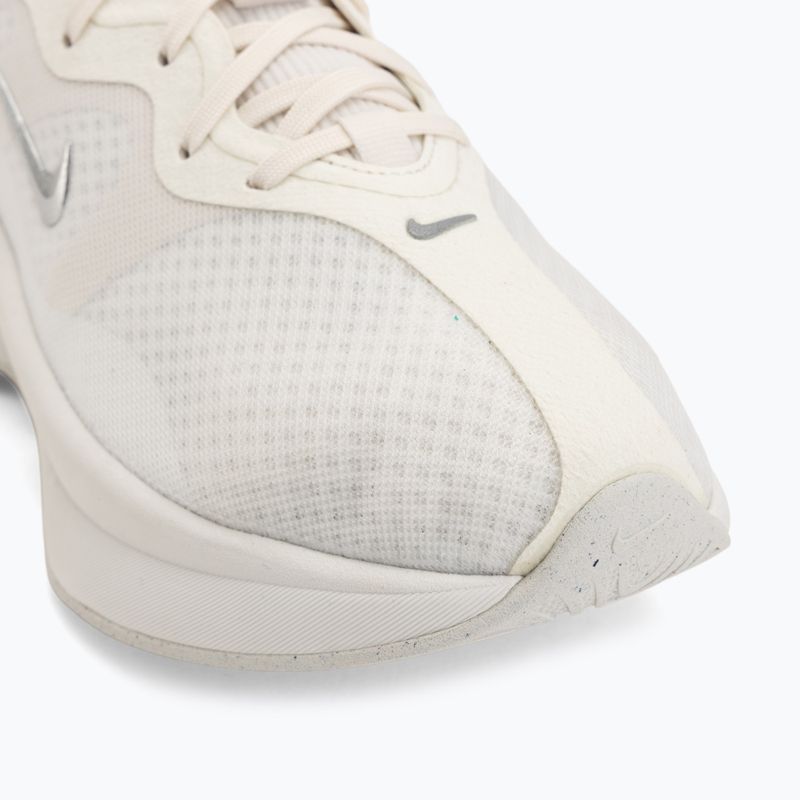 Women's shoes Nike Motiva 2 summit white/phantom/metallic silver 7