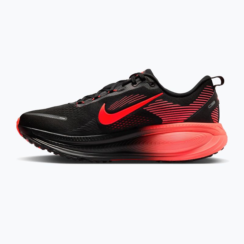 Men's running shoes Nike Vomero 18 black/university red/bright crimson 2