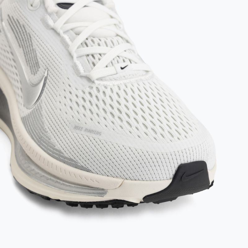 Women's running shoes Nike Vomero 18 summit white/sail/metallic silver 7