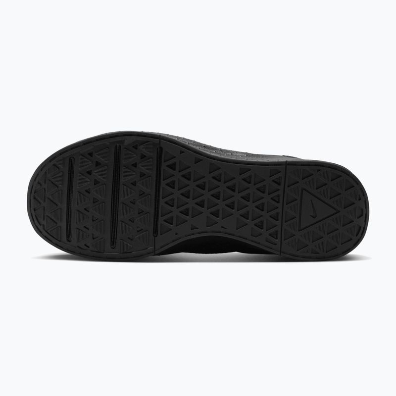 Men's training shoes Nike MC Trainer 4 black/dark smoke grey 3