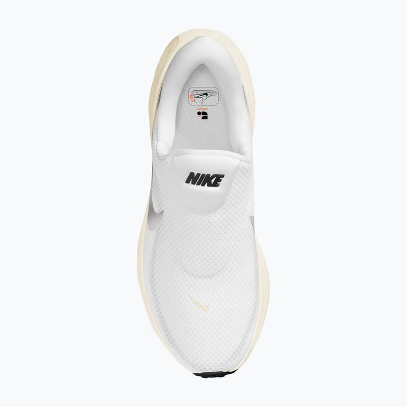Women's running shoes Nike Revolution 8 EasyOn white/sail/black/metallic silver 4