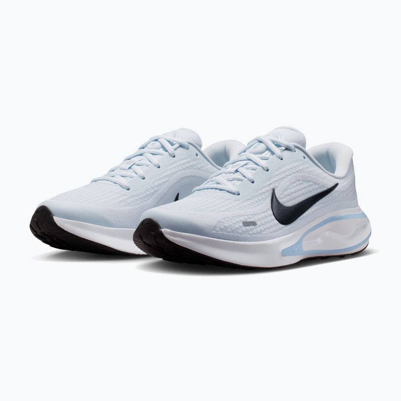Women's running shoes Nike Journey Run football grey/white/aluminum/anthracite 3