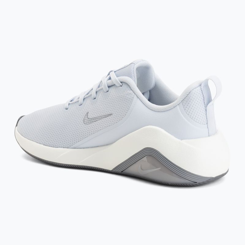 Women's training shoes Nike Bella 7 football grey/sail/metallic cool grey 3