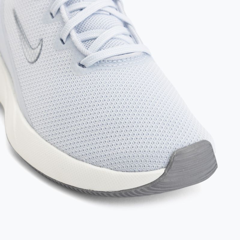 Women's training shoes Nike Bella 7 football grey/sail/metallic cool grey 7