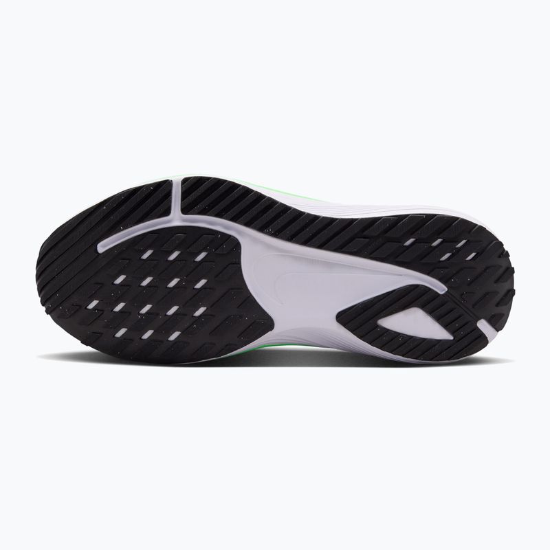 Women's running shoes Nike Quest 7 white/illusion green/metallic silver 4