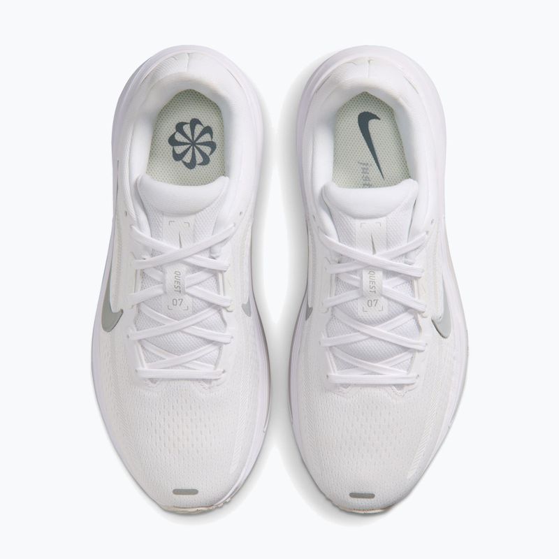 Women's running shoes Nike Quest 7 white/vast grey/vast grey/wolf grey 5