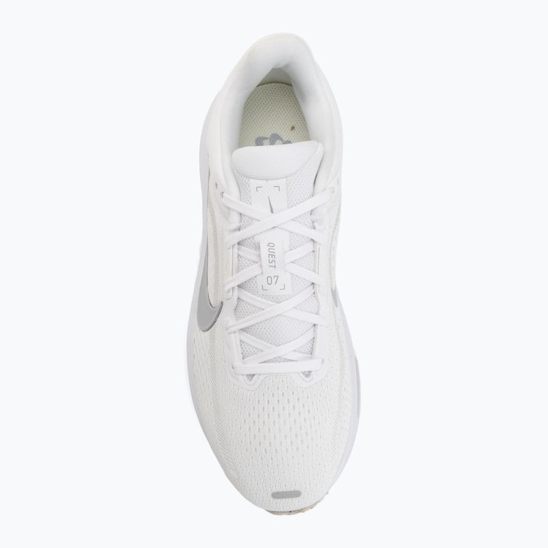 Women's running shoes Nike Quest 7 white/vast grey/vast grey/wolf grey 5