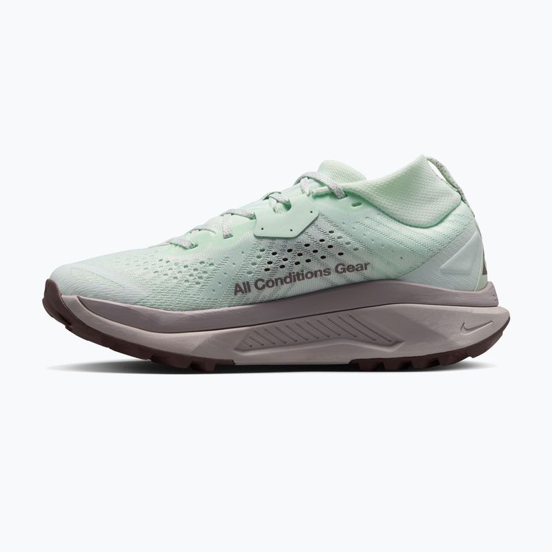 Women's Nike ACG Zegama Trail running shoes in Barely Green/Tattoo/Silver Lilac 2