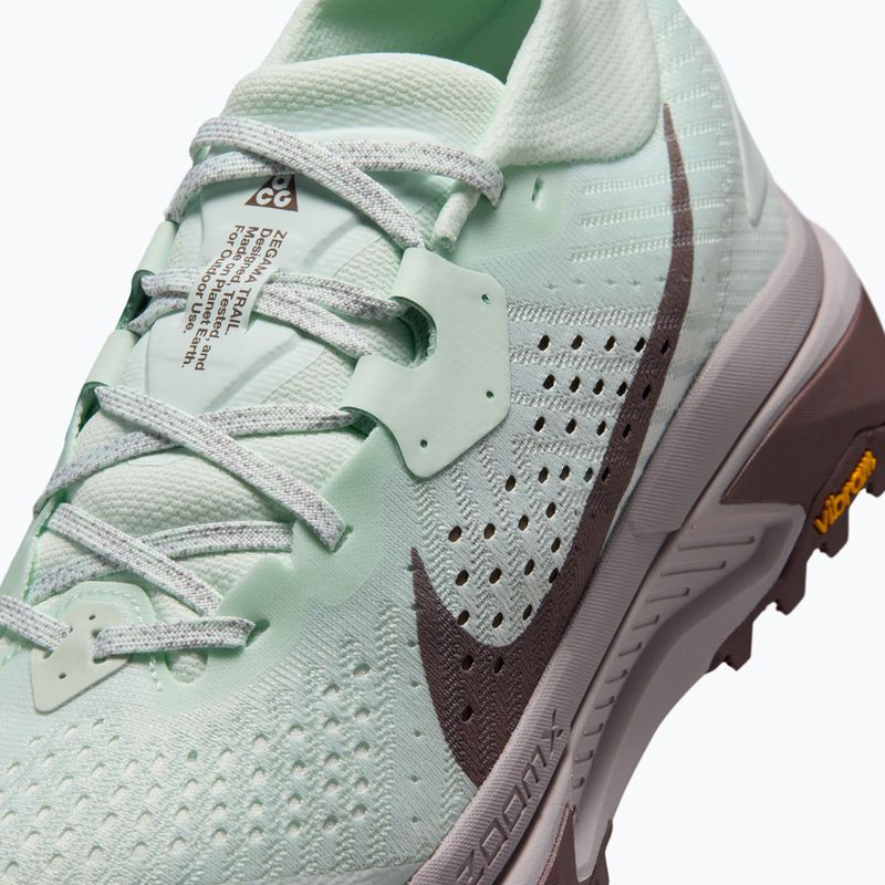 Women's Nike ACG Zegama Trail running shoes in Barely Green/Tattoo/Silver Lilac 5