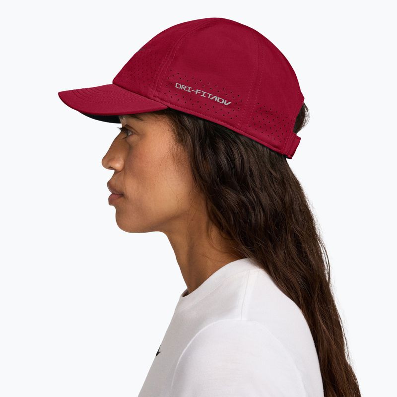 Baseball cap Nike Dri-FIT ADV Club team red/pale ivory 3