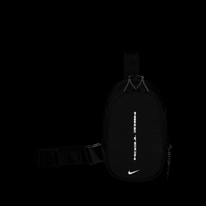 Pouch Nike Tech Commute 1 l black/black/reflect silver 8