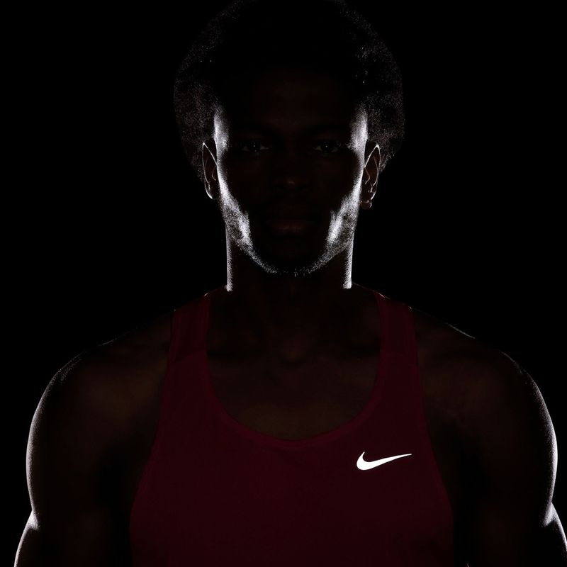 Men's running shirt Nike Fast Dri-Fit fusion red 4