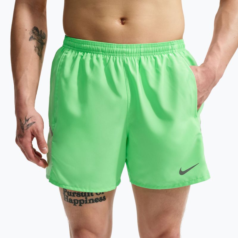 Men's running shorts Nike Miler illusion green 5