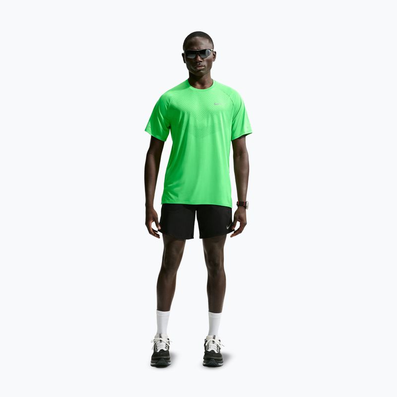 Men's running shirt Nike Stride green spark 2