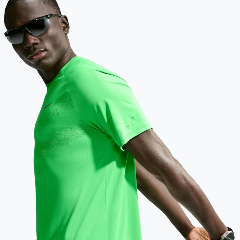 Men's running shirt Nike Stride green spark 6