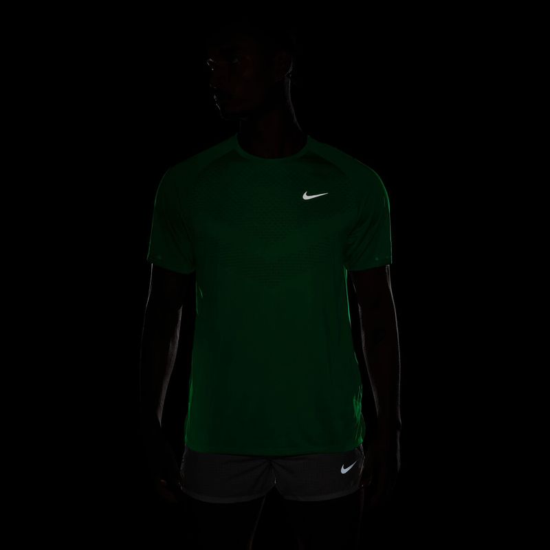 Men's running shirt Nike Stride green spark 7