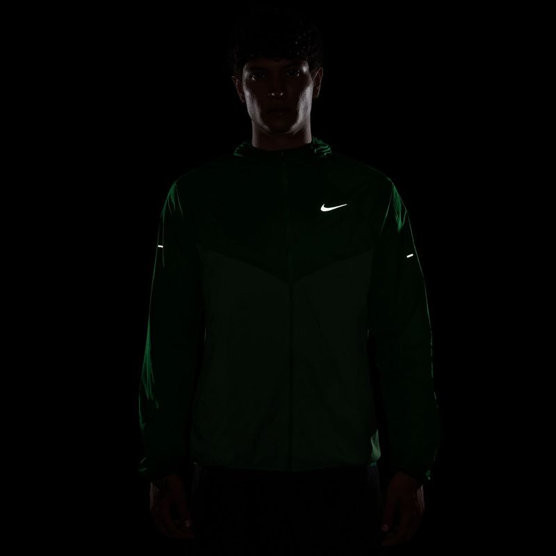 Men's running jacket Nike Stride green spark 4