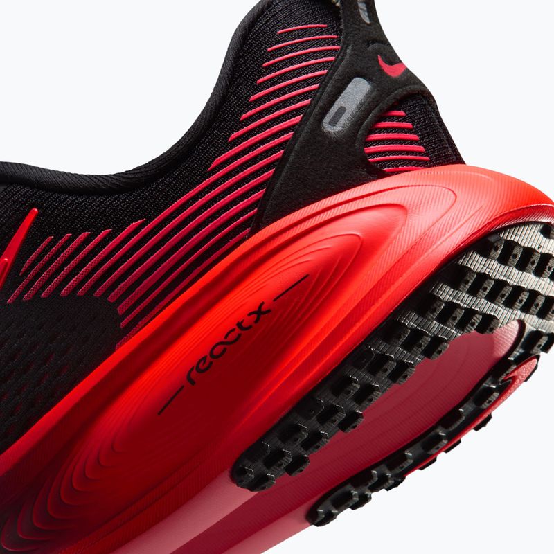 Nike Vomero 18 running shoes black/university red/bright crimson 6