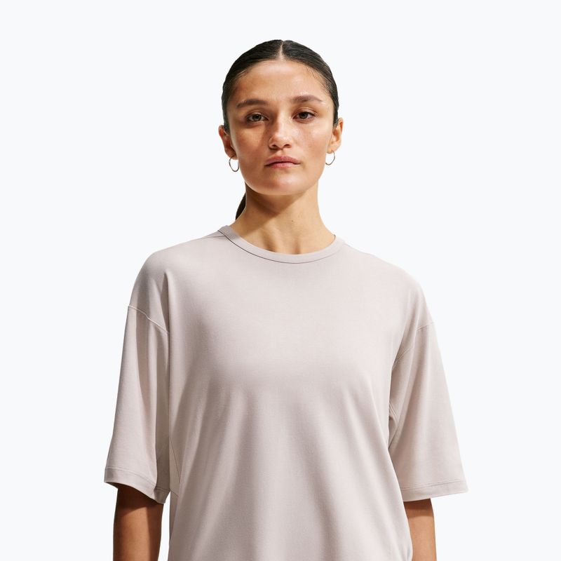 Women's training shirt Nike 24.7 ImpossiblySoft Light cream Ii/college grey 3