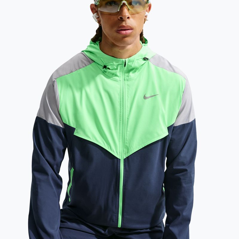 Men's running jacket Nike Impossibly Light Windrunner midnight navy/illusion green/wolf grey 4